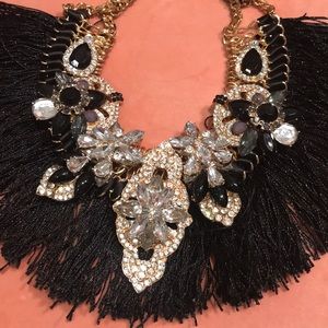 Embellish necklace stunning costume jewelry